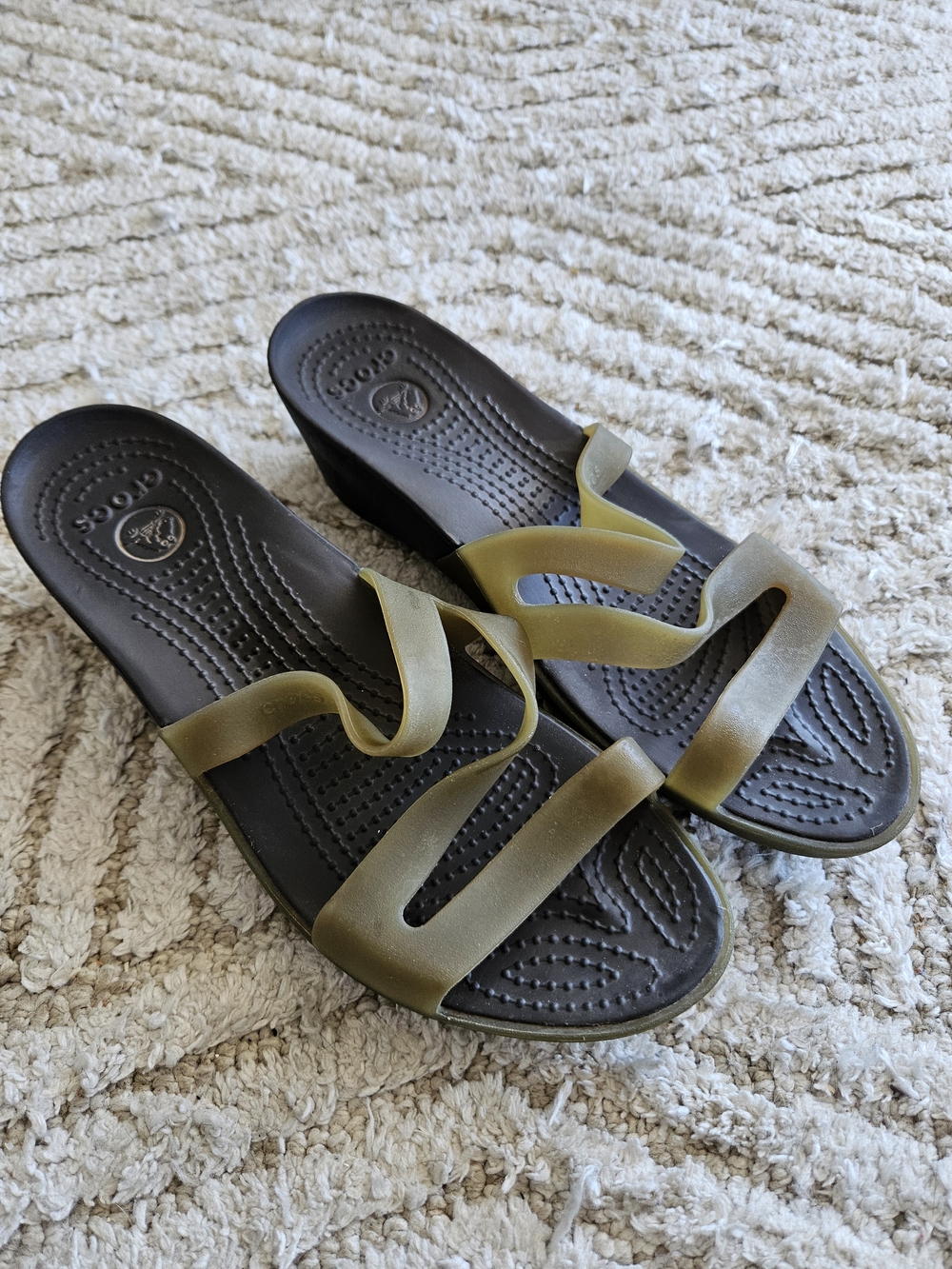 Crocs Olive Green Wedge Slide Sandals Size 6